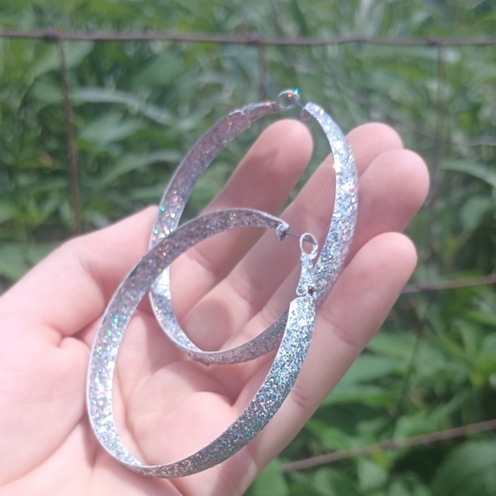 🦝 Glitter Hoop Earrings